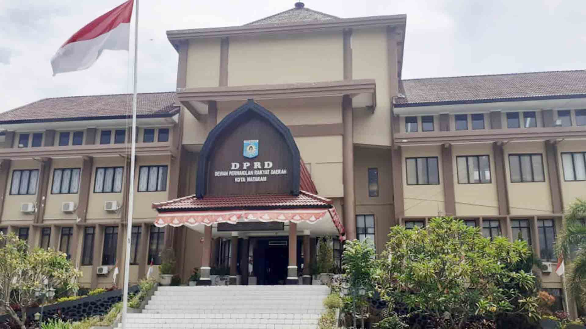 Detail Gambar Pemerintah Daerah Gambar Gedung Dprd Nomer 12