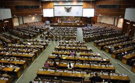 Detail Gambar Pemerintah Pusat Gambar Gedungdpr Nomer 13