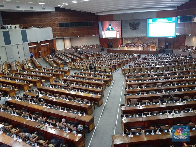 Detail Gambar Pemerintah Pusat Gambar Gedungdpr Nomer 44