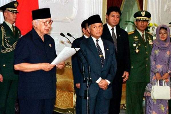 Detail Gambar Pemerintahan Soeharto Nomer 10