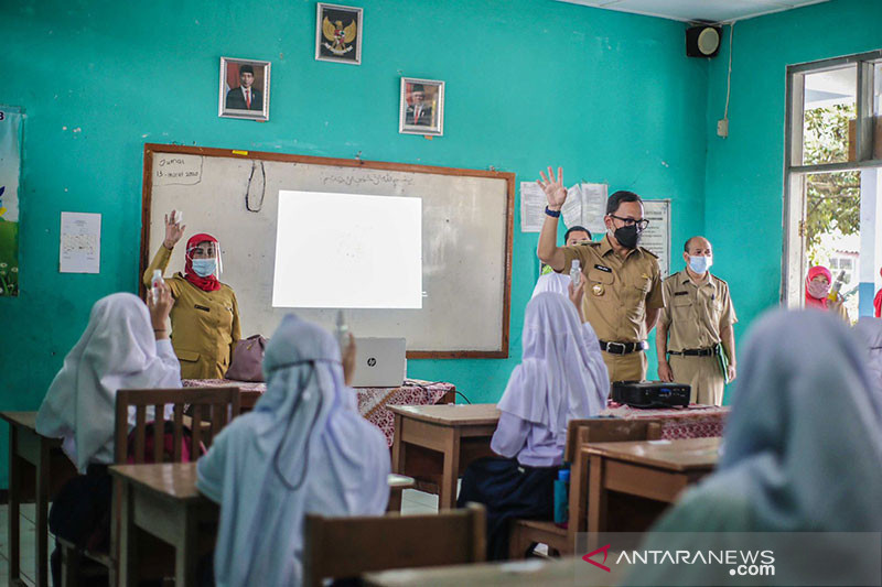 Detail Gambar Penataan Kelas Yang Berkarakter Di Sekolah Dasar Nomer 29