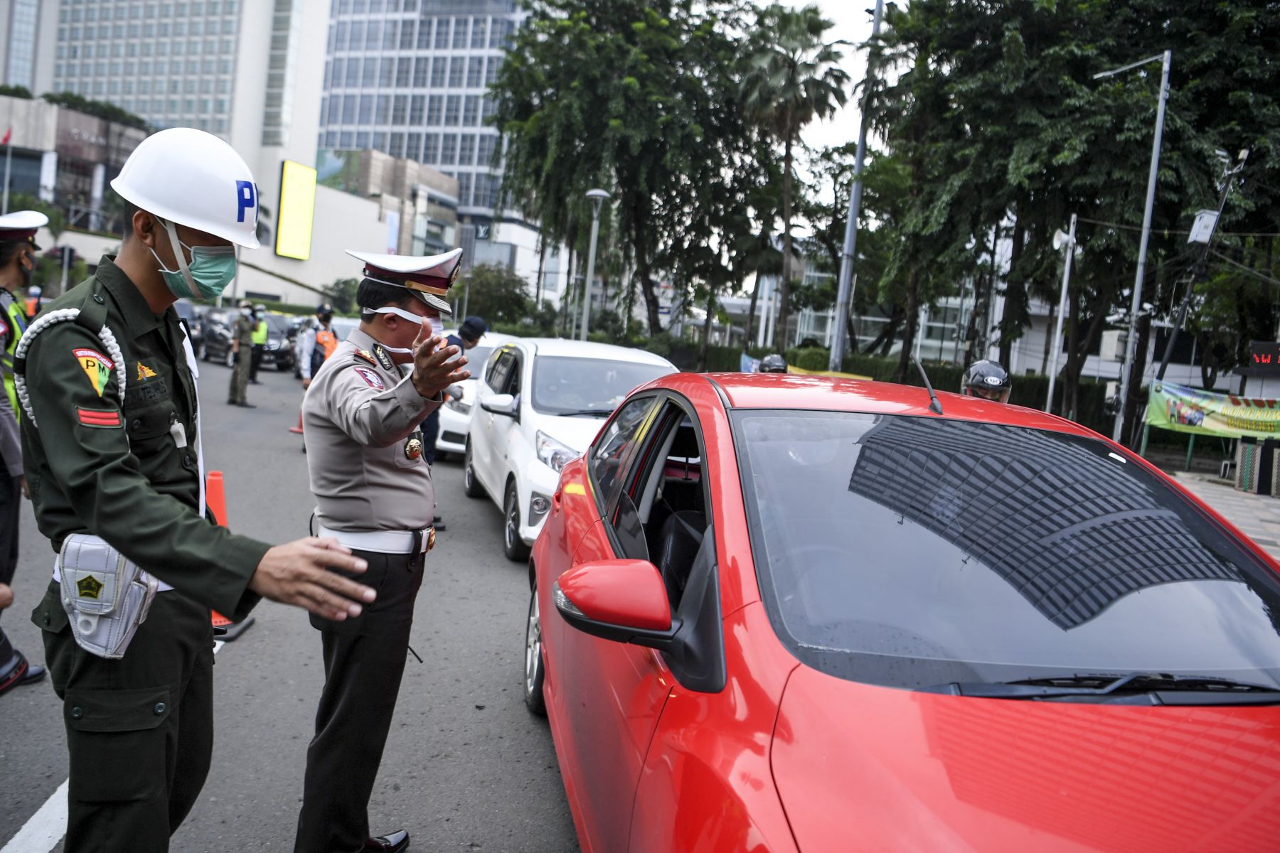 Detail Gambar Penegakan Hukum Nomer 31