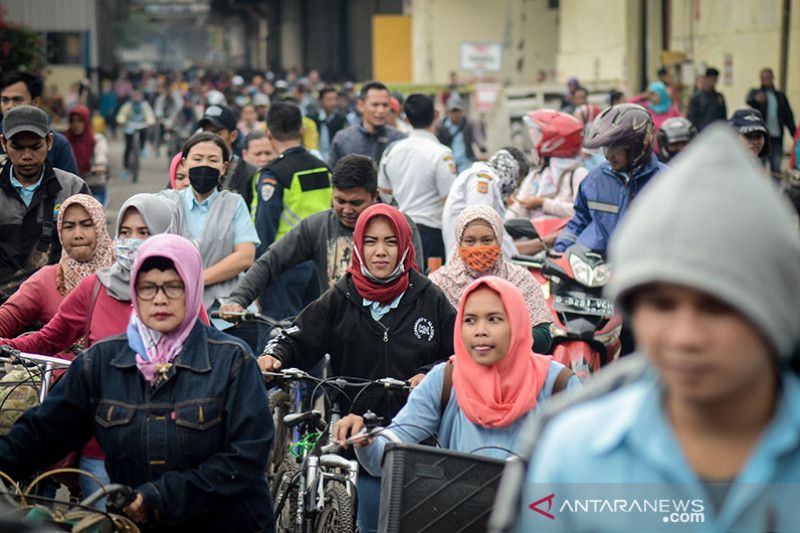 Detail Gambar Pengangguran Di Indonesia Nomer 29