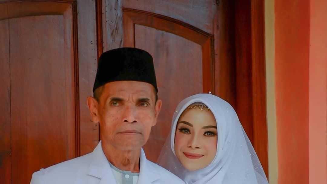 Detail Gambar Pengantin Dengan Usia Terpaut 20 Th Laki Laki Lebih Tua Nomer 51