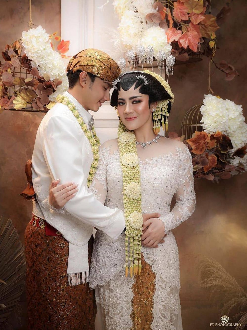 Detail Gambar Pengantin Jawa Nomer 40