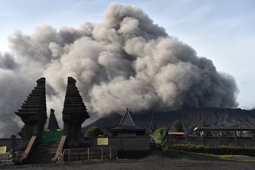 Detail Gambar Penyebab Meletusnya Gunung Bromo Dan Solusinya Nomer 40