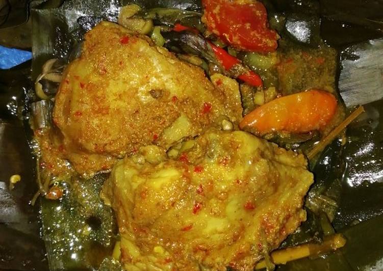 Detail Gambar Pepes Ayam Daun Kemangi Nomer 31