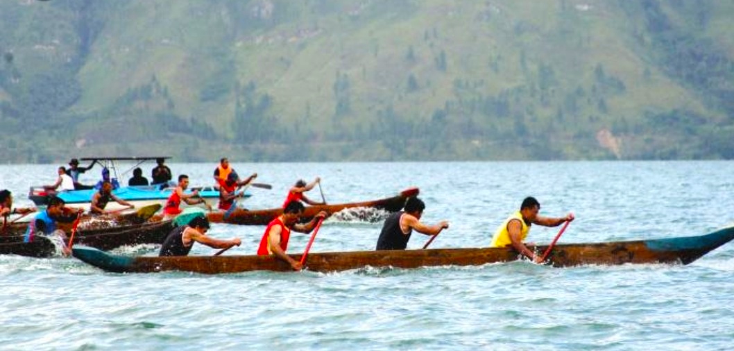 Detail Gambar Perahu Dayung Tradisional Nomer 8