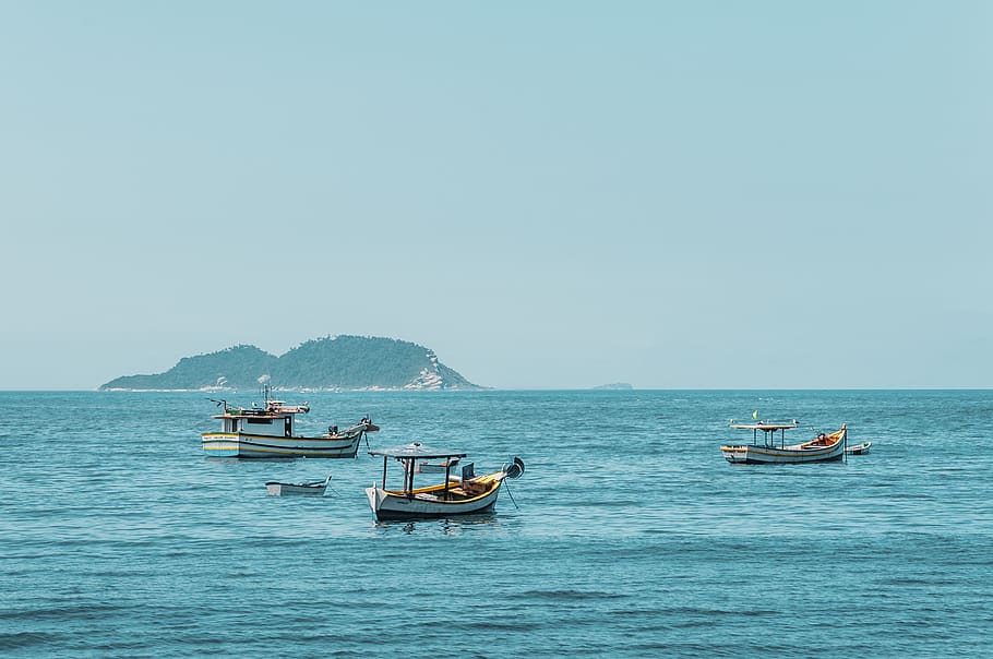 Detail Gambar Perahu Di Laut Nomer 51