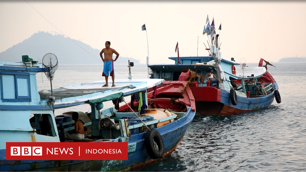 Detail Gambar Perahu Nelayan Di Laut Nomer 14