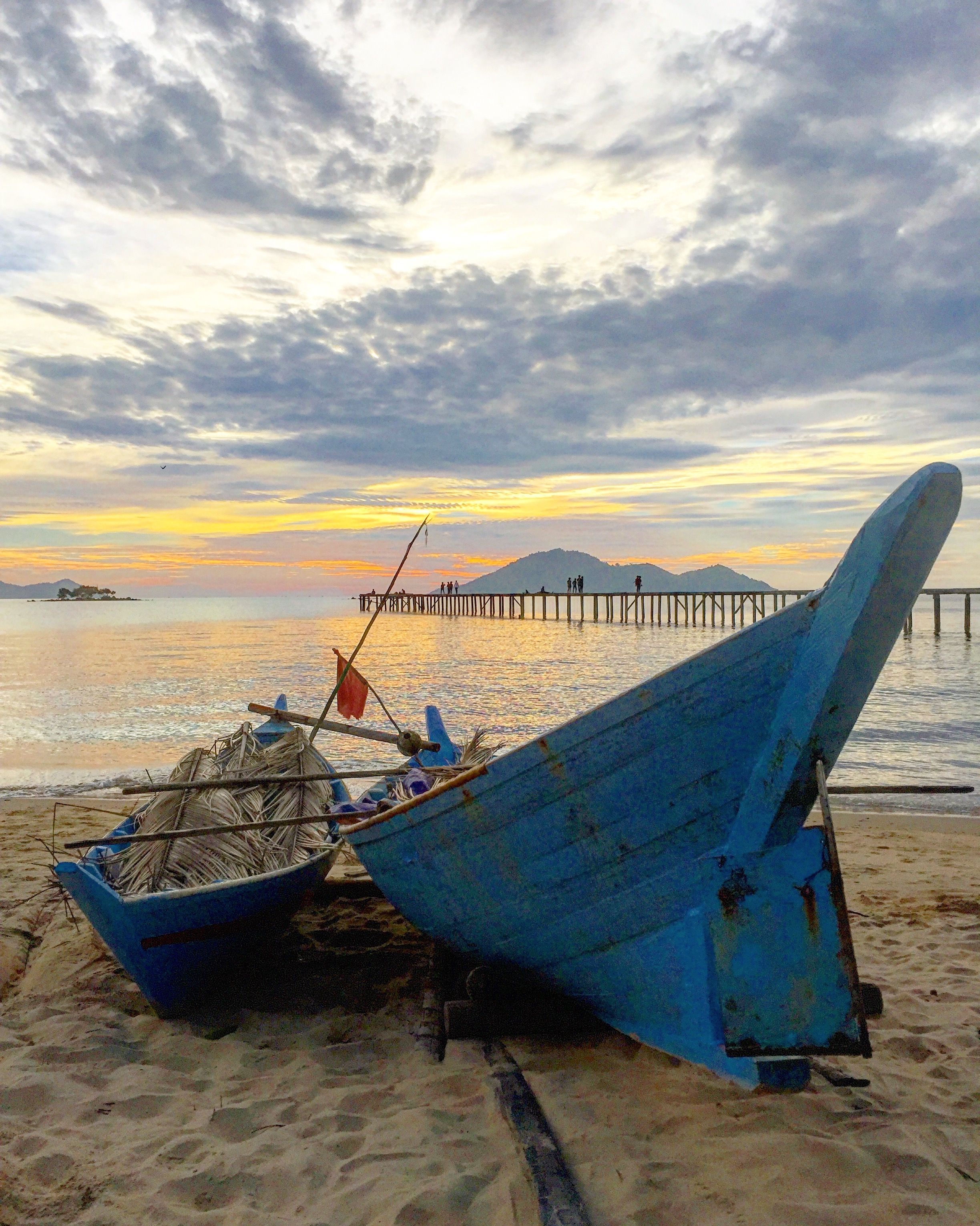 Gambar Perahu Nelayan Tradisional - KibrisPDR