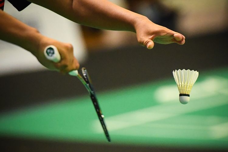 Detail Gambar Peralatan Bulu Tangkis Nomer 7