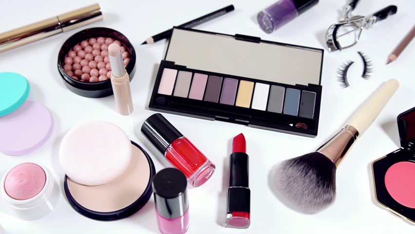 Detail Gambar Peralatan Make Up Nomer 13