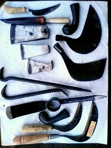 Detail Gambar Peralatan Petani Nomer 12