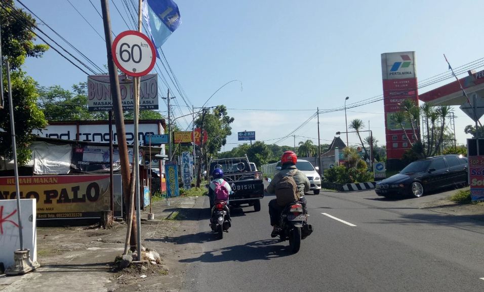 Detail Contoh Tata Tertib Di Jalan Raya Nomer 6