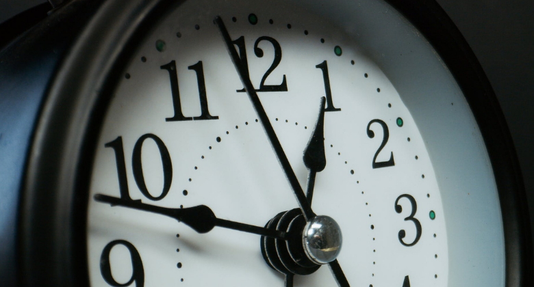 Detail Contoh Telling Time Nomer 38