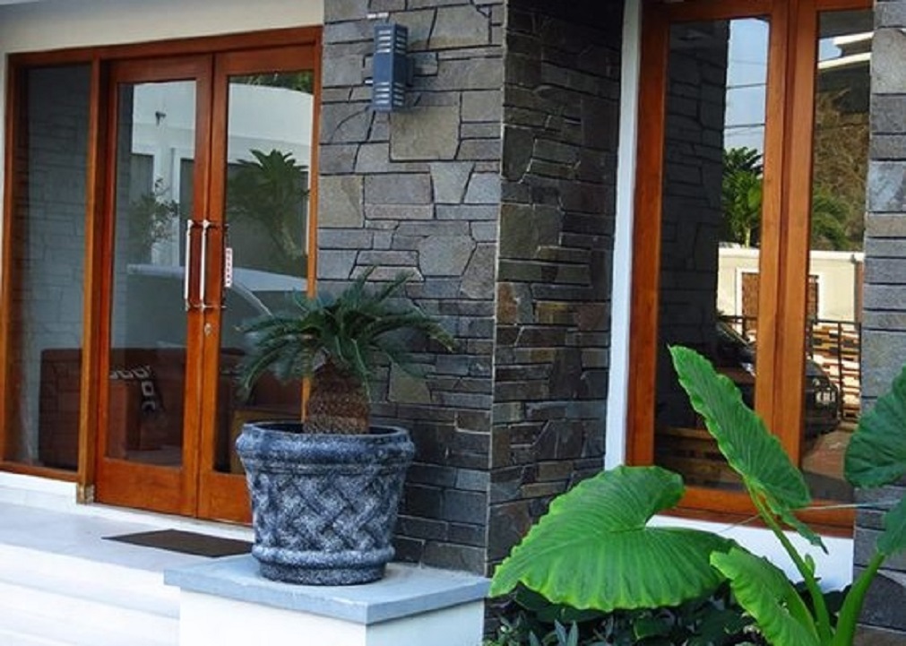 Detail Contoh Teras Rumah Nomer 36