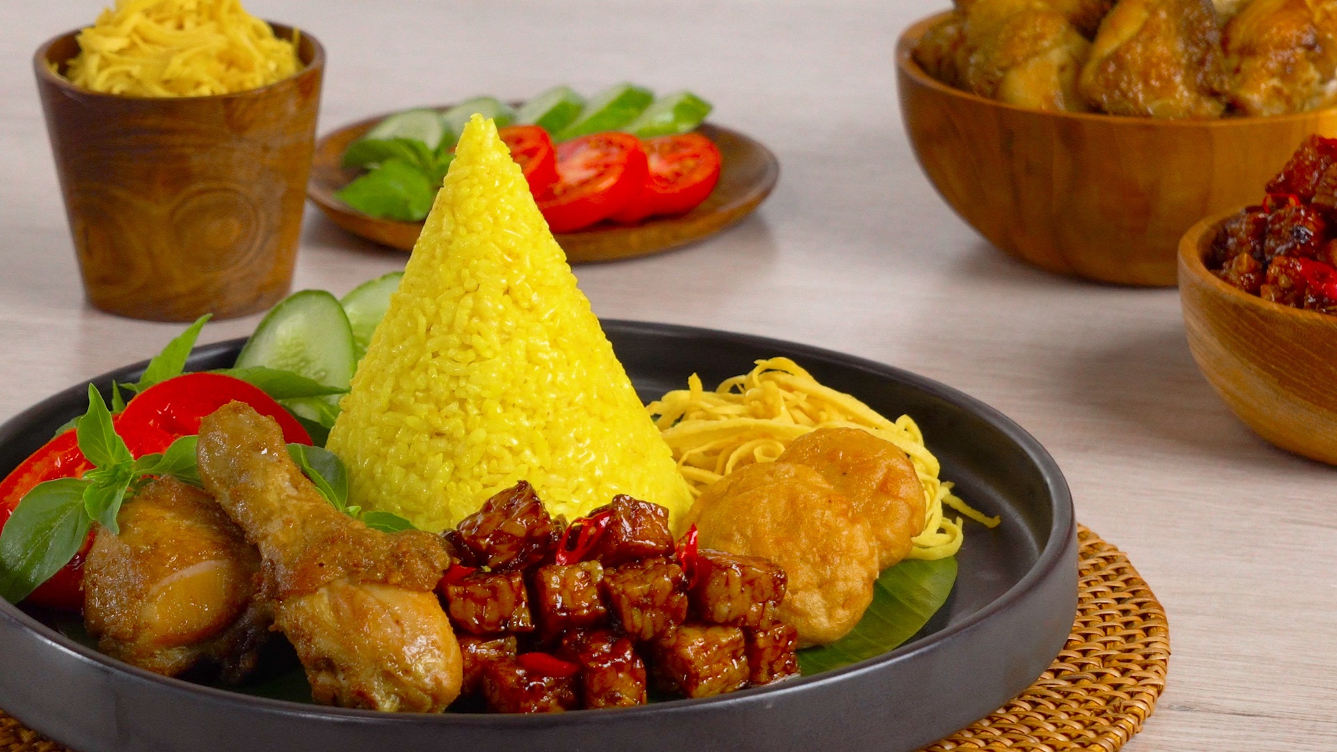 Detail Contoh Tumpeng Nasi Kuning Nomer 52