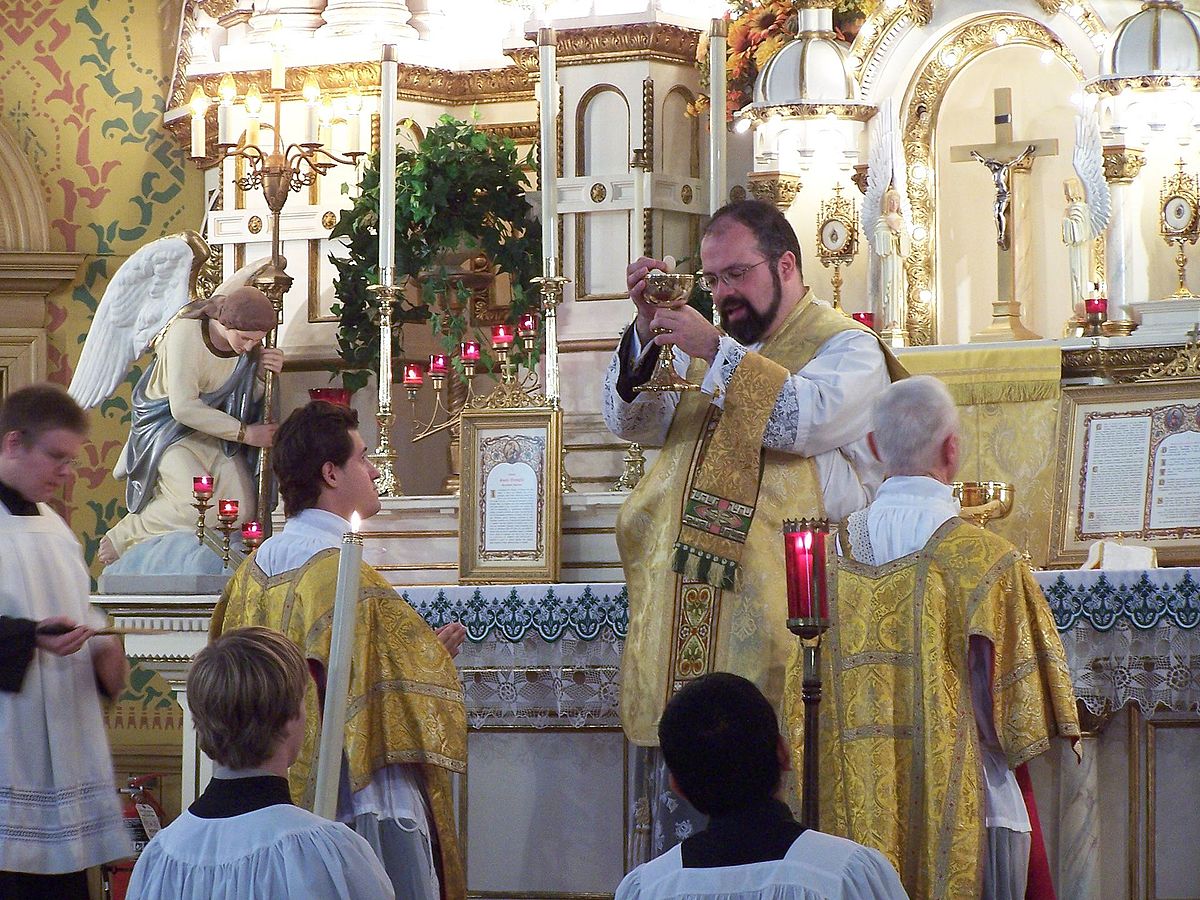 Gambar Perayaan Ekaristi Dalam Gereja Katolik - KibrisPDR