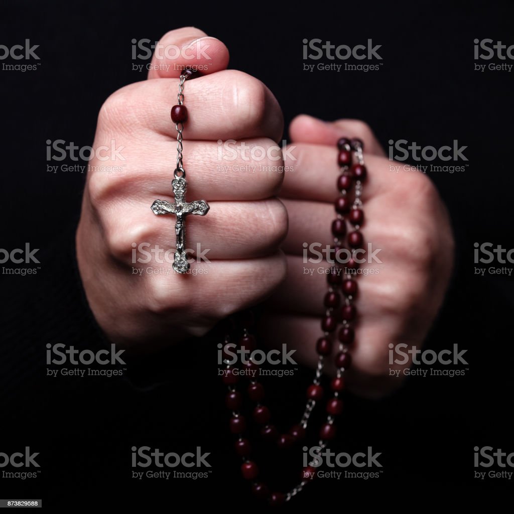 Detail Gambar Perempuan Berdoa Nomer 50