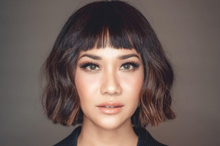 Detail Gambar Perempuan Rambut Pendek Nomer 27