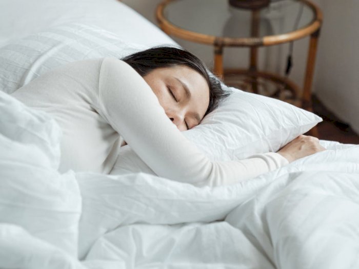 Detail Gambar Perempuan Tidur Nomer 21