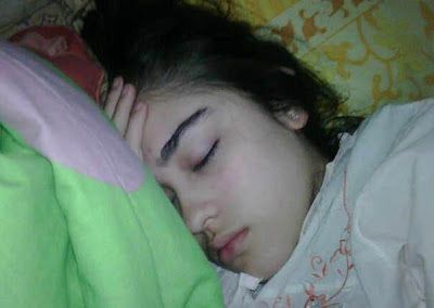 Detail Gambar Perempuan Tidur Nomer 37