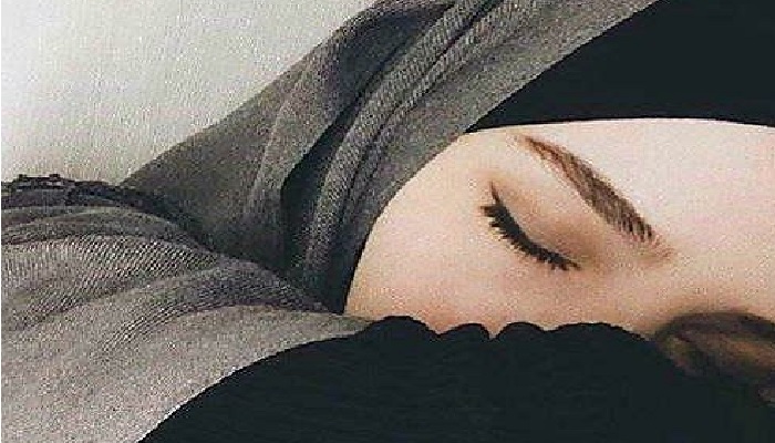 Detail Gambar Perempuan Tidur Nomer 38