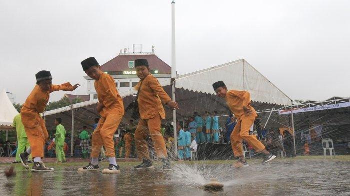 Detail Gambar Permain Khas Daerah Propinsi Seluruh Indonesia Nomer 41