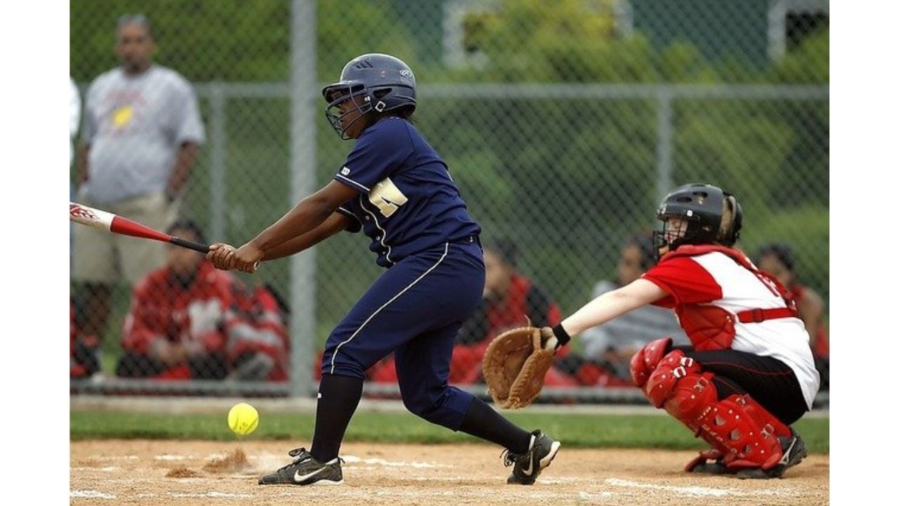 Detail Gambar Permainan Softball Nomer 16