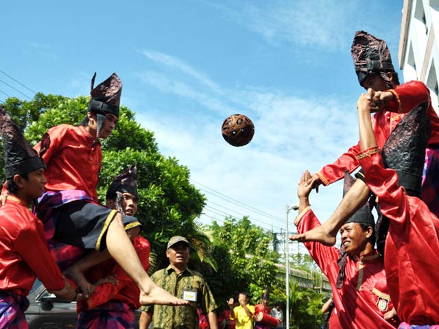 Detail Gambar Permainan Tradisional Sepak Takraw Nomer 4