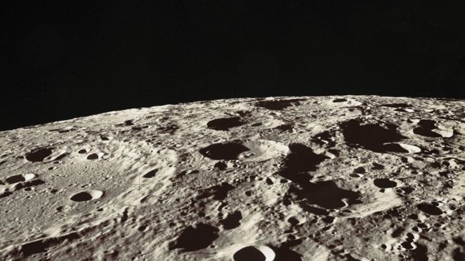 Detail Gambar Permukaan Bulan Nomer 36