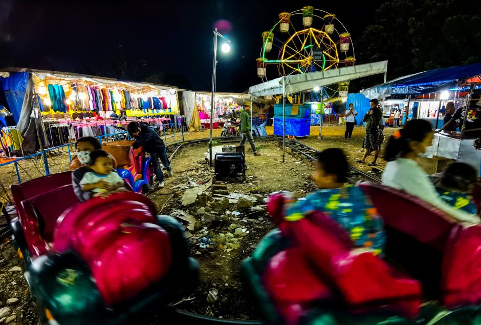 Detail Animasi Gambar Permaianan Pasar Malam Nomer 24