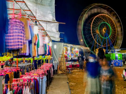 Detail Animasi Gambar Permaianan Pasar Malam Nomer 33