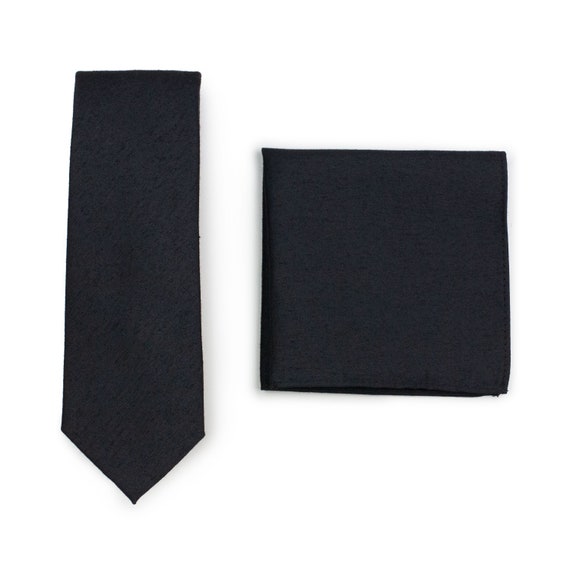 Detail Schwarzer Anzug Krawatte Nomer 7