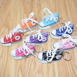 Detail Converse Keychain Amazon Nomer 24