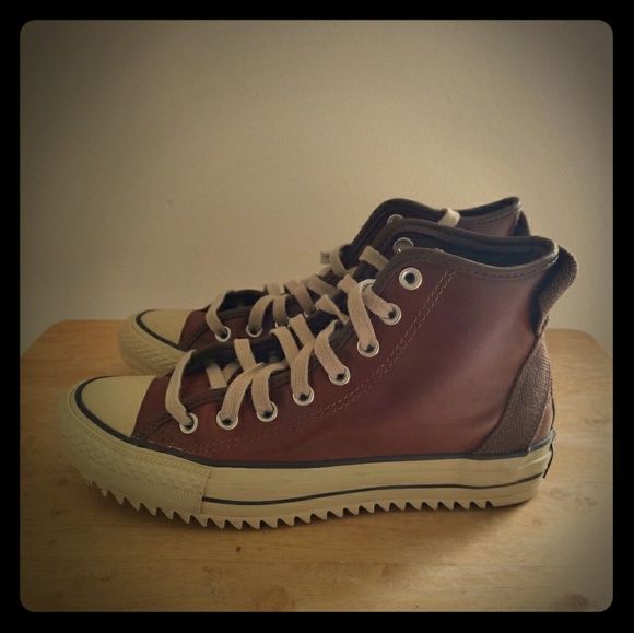 Detail Converse Pinecone Nomer 20