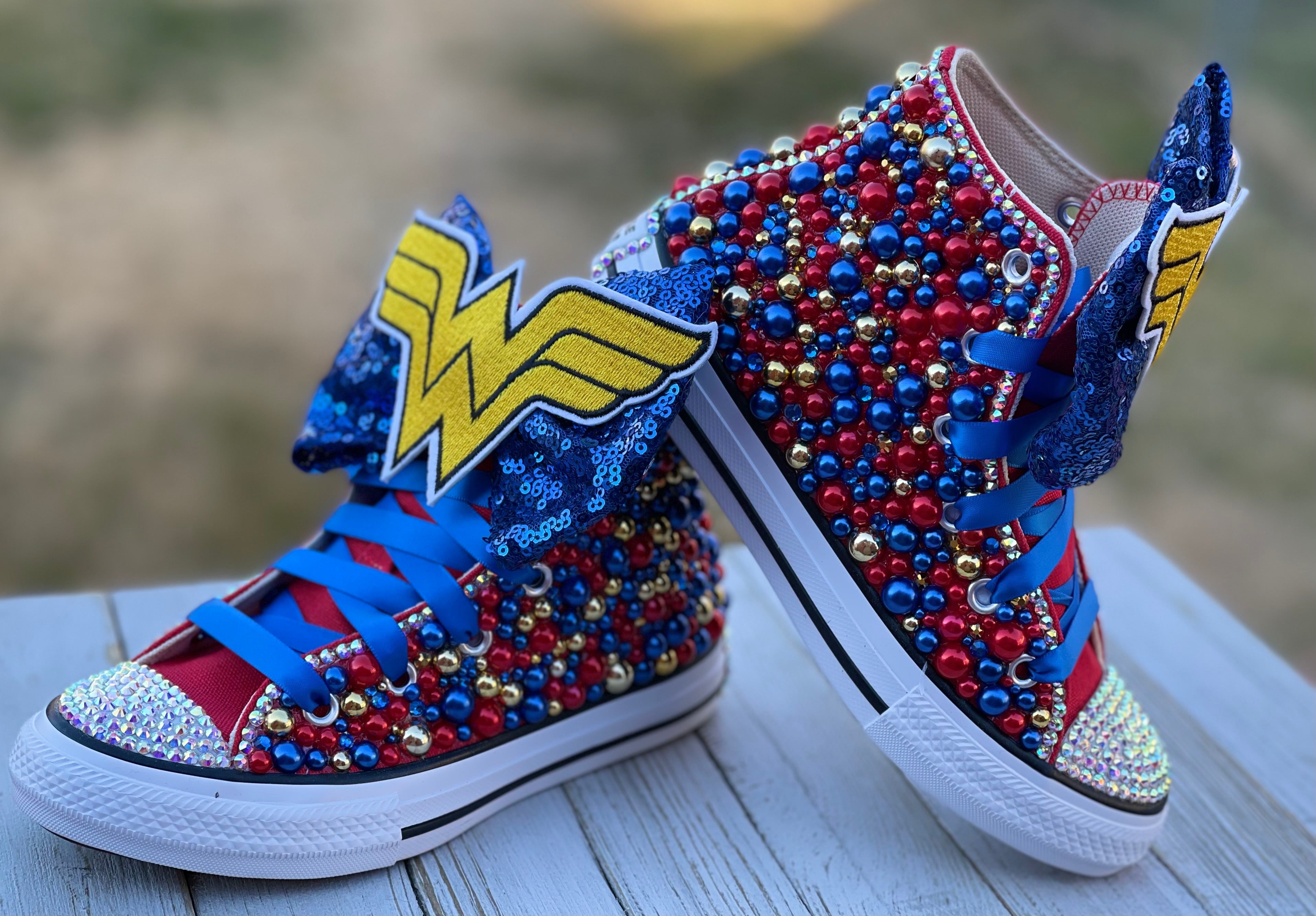 Detail Converse Wonder Woman Chucks Nomer 11