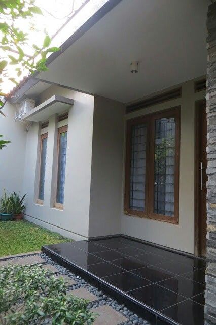 Detail Cor Halaman Rumah Nomer 20