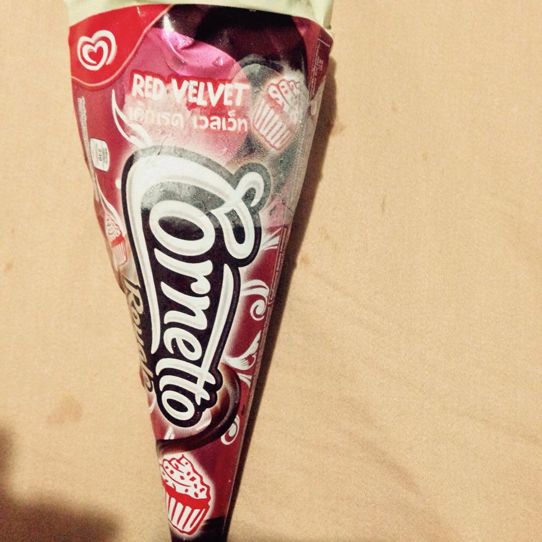 Detail Cornetto Red Velvet Nomer 25