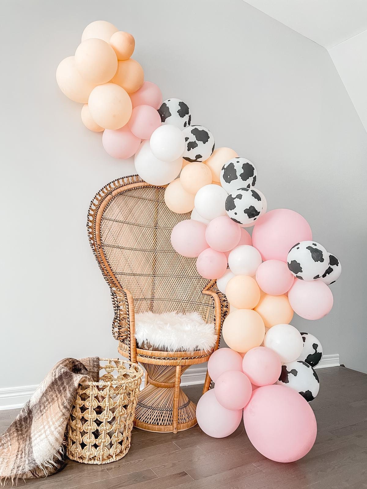 Detail Cow Balloon Garland Nomer 15