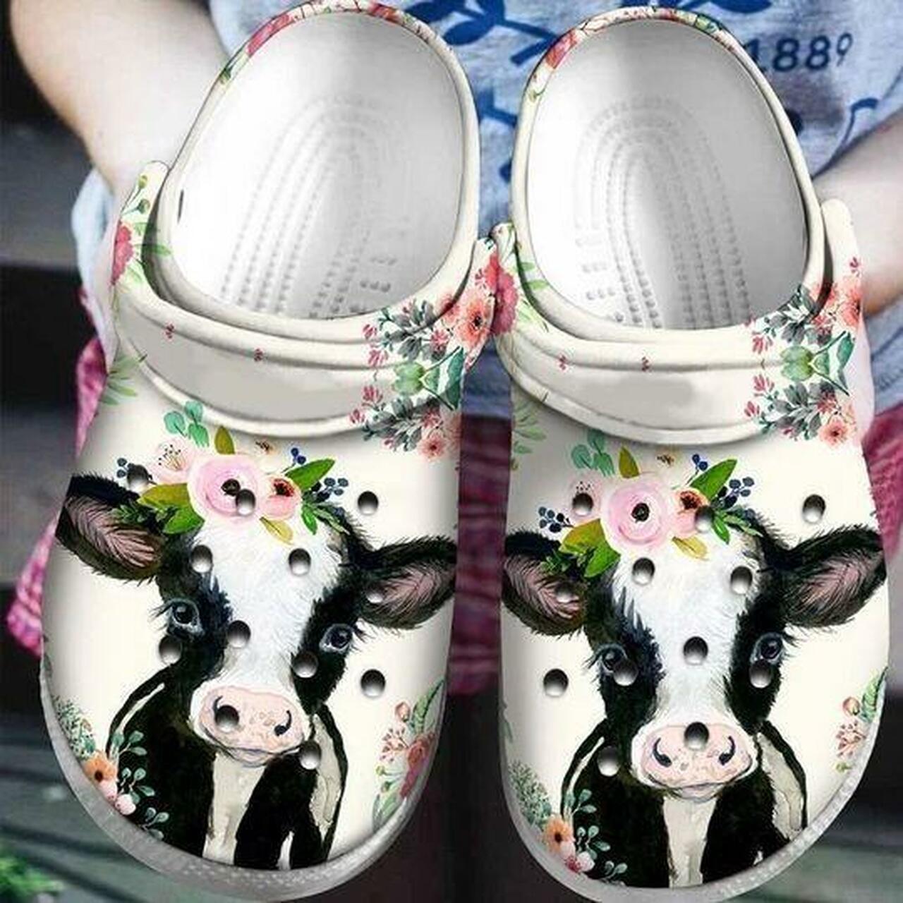 Detail Cow Flower Crocs Nomer 2