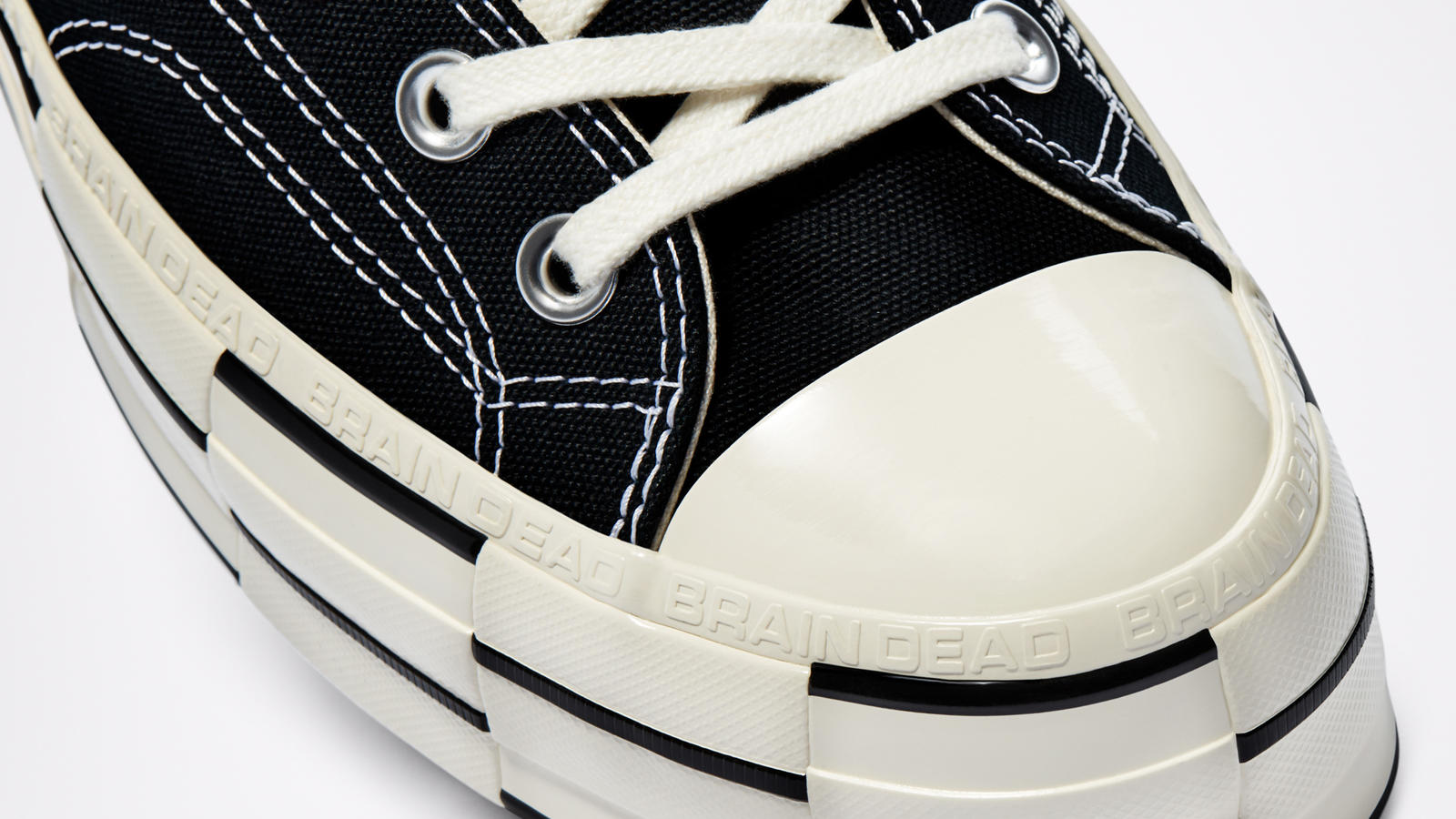 Detail Cow Print Converse Brain Dead Nomer 36