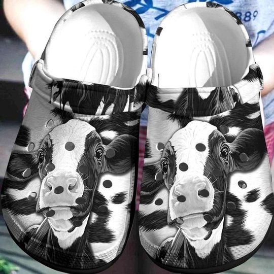 Detail Cow Print Crocs Nomer 41