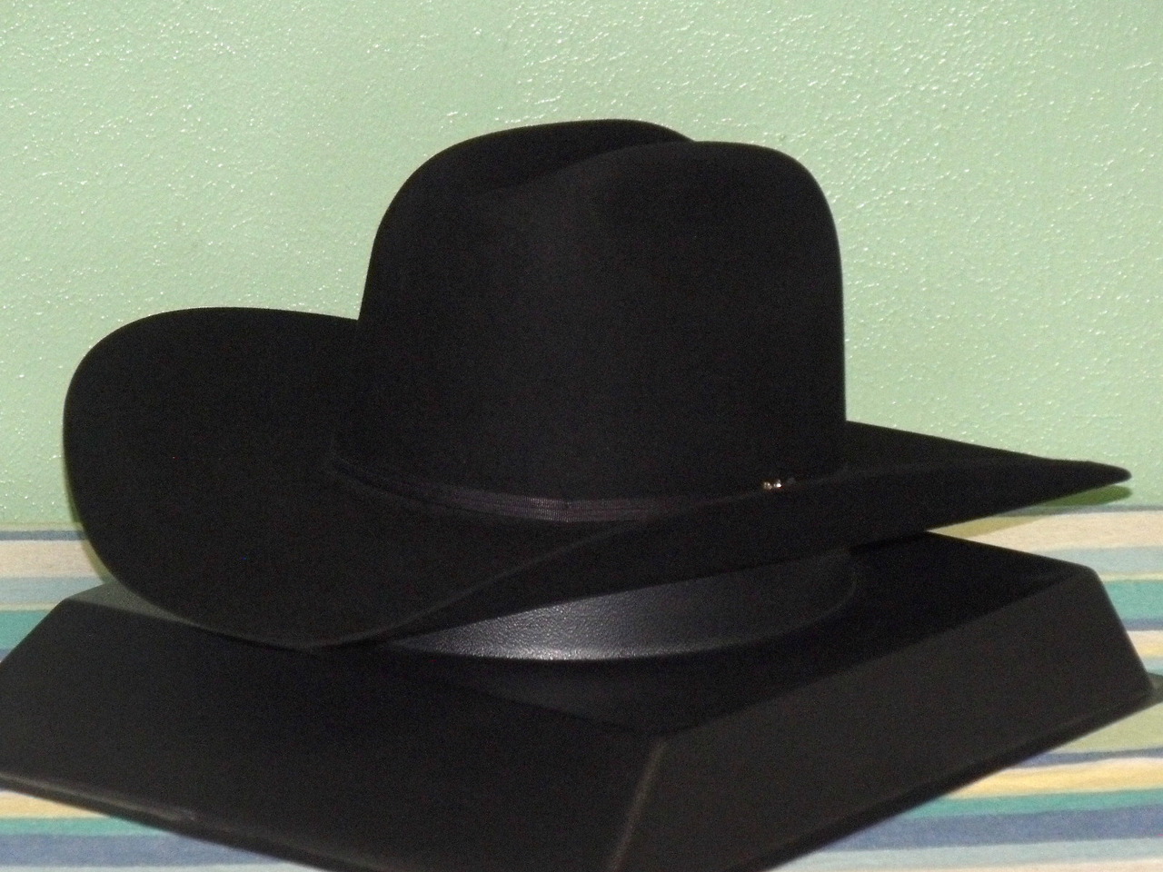 Detail Cowboy Hat With Horseshoe Brand Nomer 30