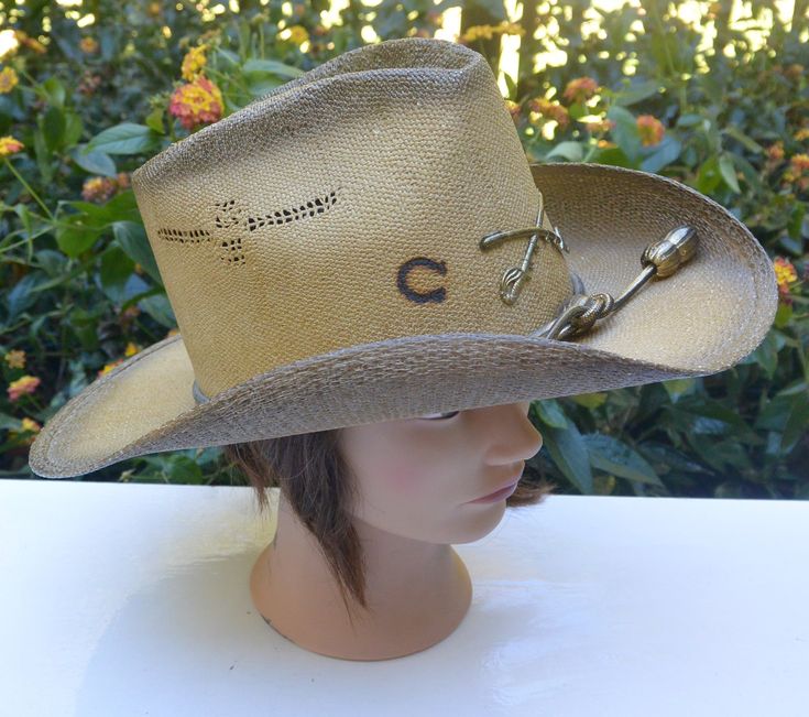 Detail Cowboy Hats With Horseshoe Logo Nomer 5