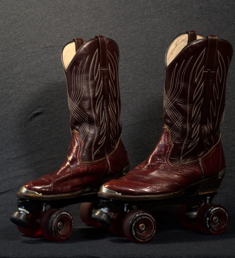 Detail Cowboy Roller Skates Nomer 16