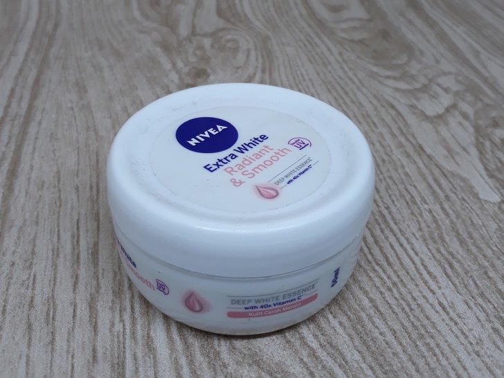 Detail Cream Malam Nivea Nomer 53