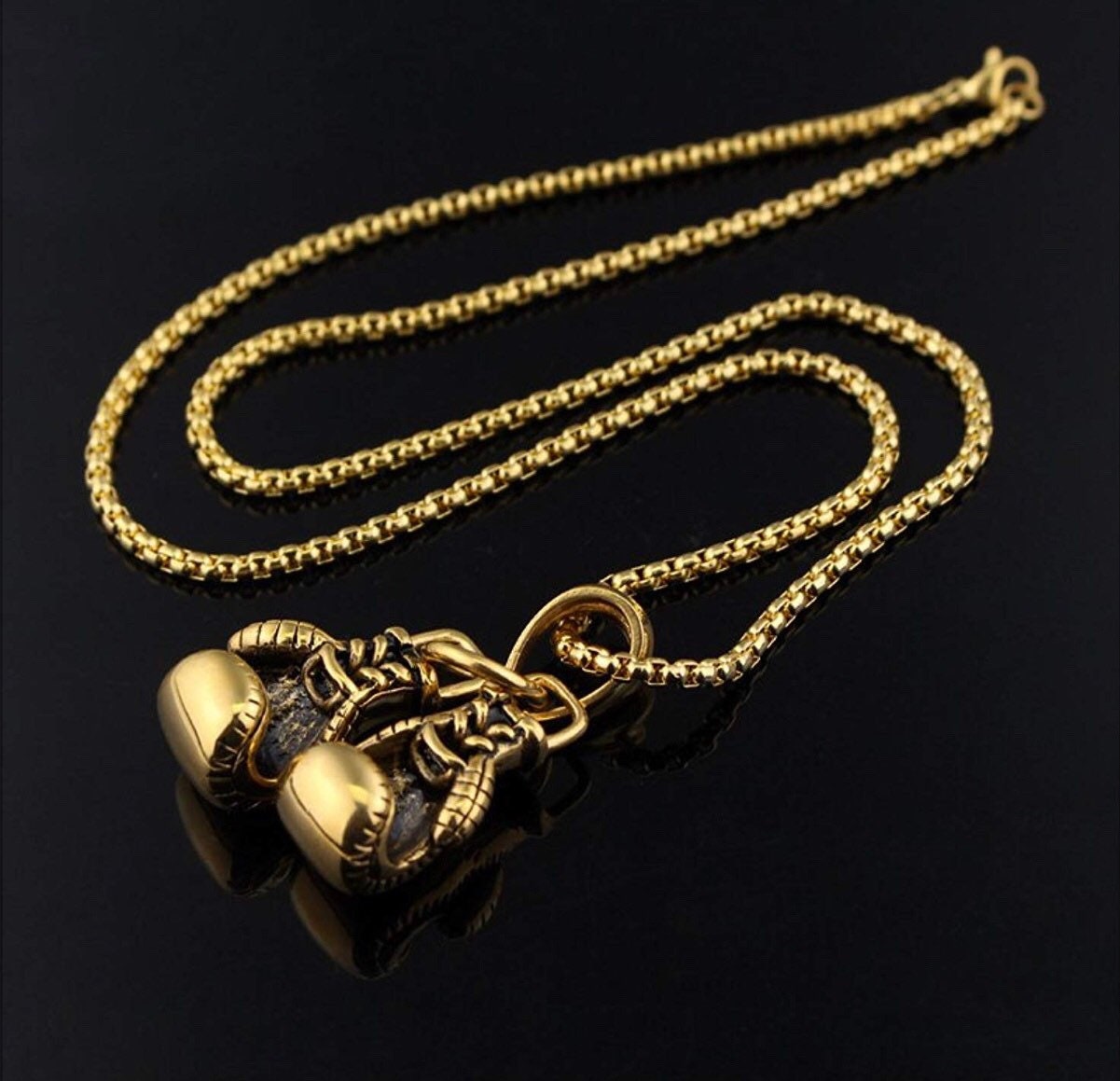 Detail Creed Boxing Glove Necklace Nomer 3