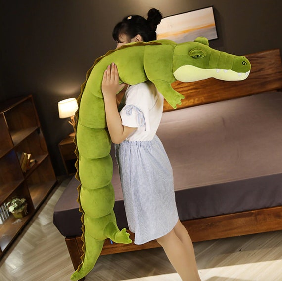 Detail Crocodile Body Pillow Nomer 58